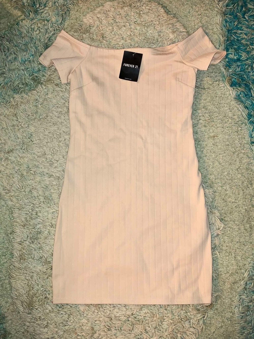 Forever 21 Off-Shoulder Ribbed Bodycon Dress